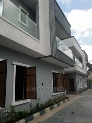 Furnished 6bdrm Duplex in Amuwo-Odofin for Sale