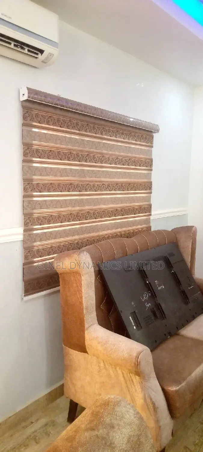 High Quality Window Blinds (Free Delivery)