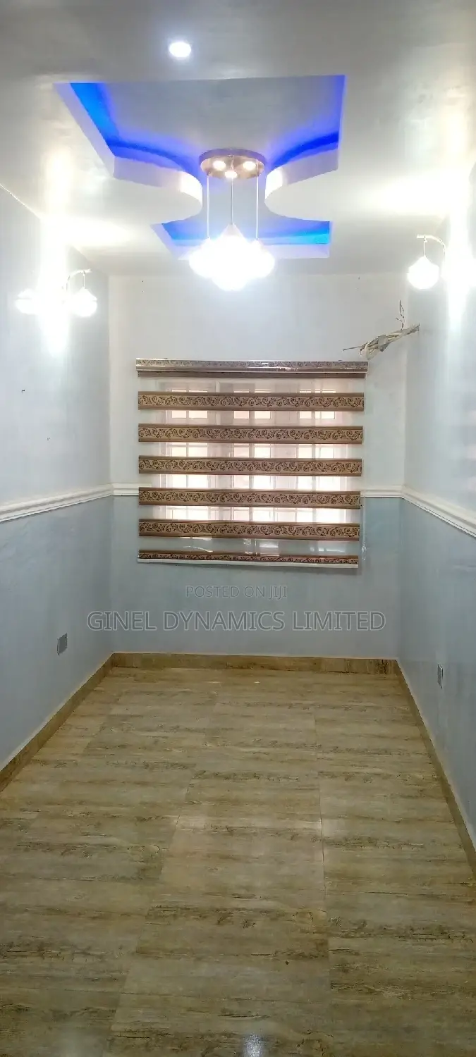 High Quality Window Blind (Free Delivery)