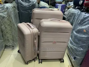 Plastic Unbreakable Plastic Traveling Luggage