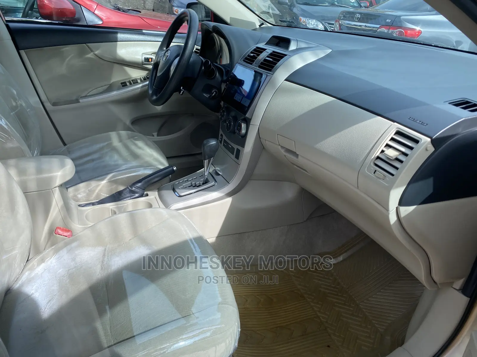 Toyota Corolla LE Special Edition 4dr Sedan (1.8L 4cyl 4A) 2013 Gold