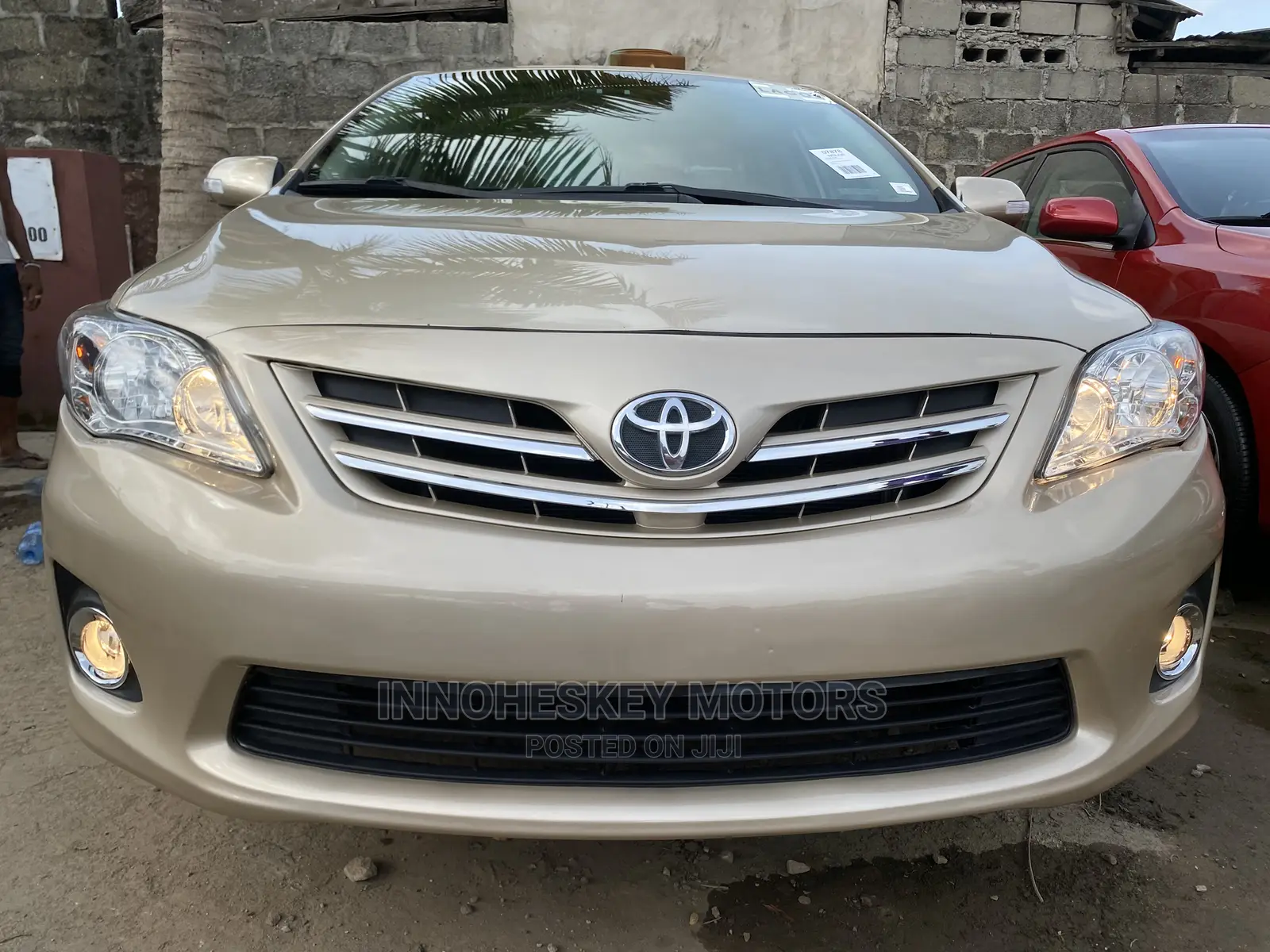 Toyota Corolla LE Special Edition 4dr Sedan (1.8L 4cyl 4A) 2013 Gold