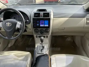 Toyota Corolla LE Special Edition 4dr Sedan (1.8L 4cyl 4A) 2013 Gold
