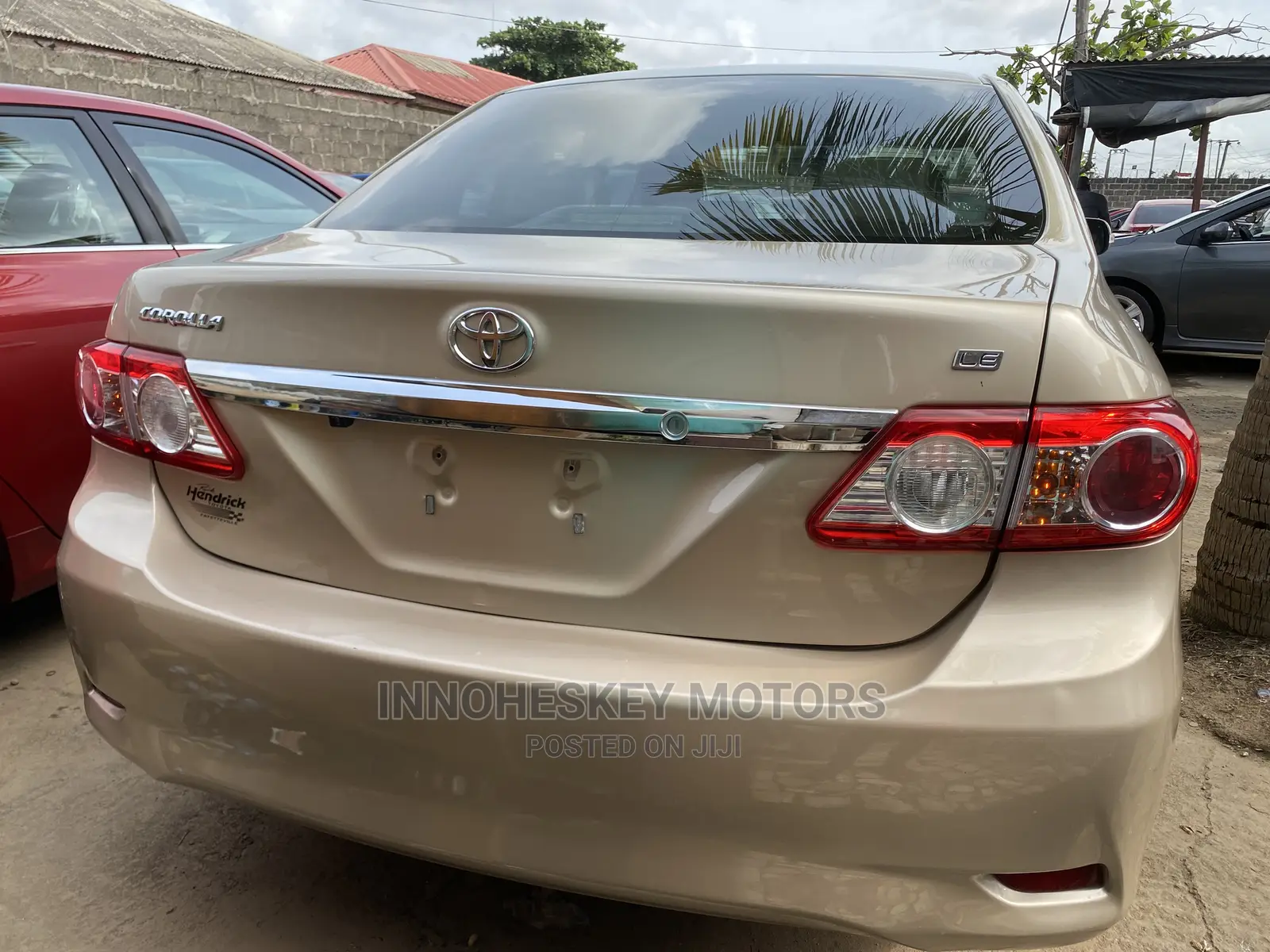 Toyota Corolla LE Special Edition 4dr Sedan (1.8L 4cyl 4A) 2013 Gold