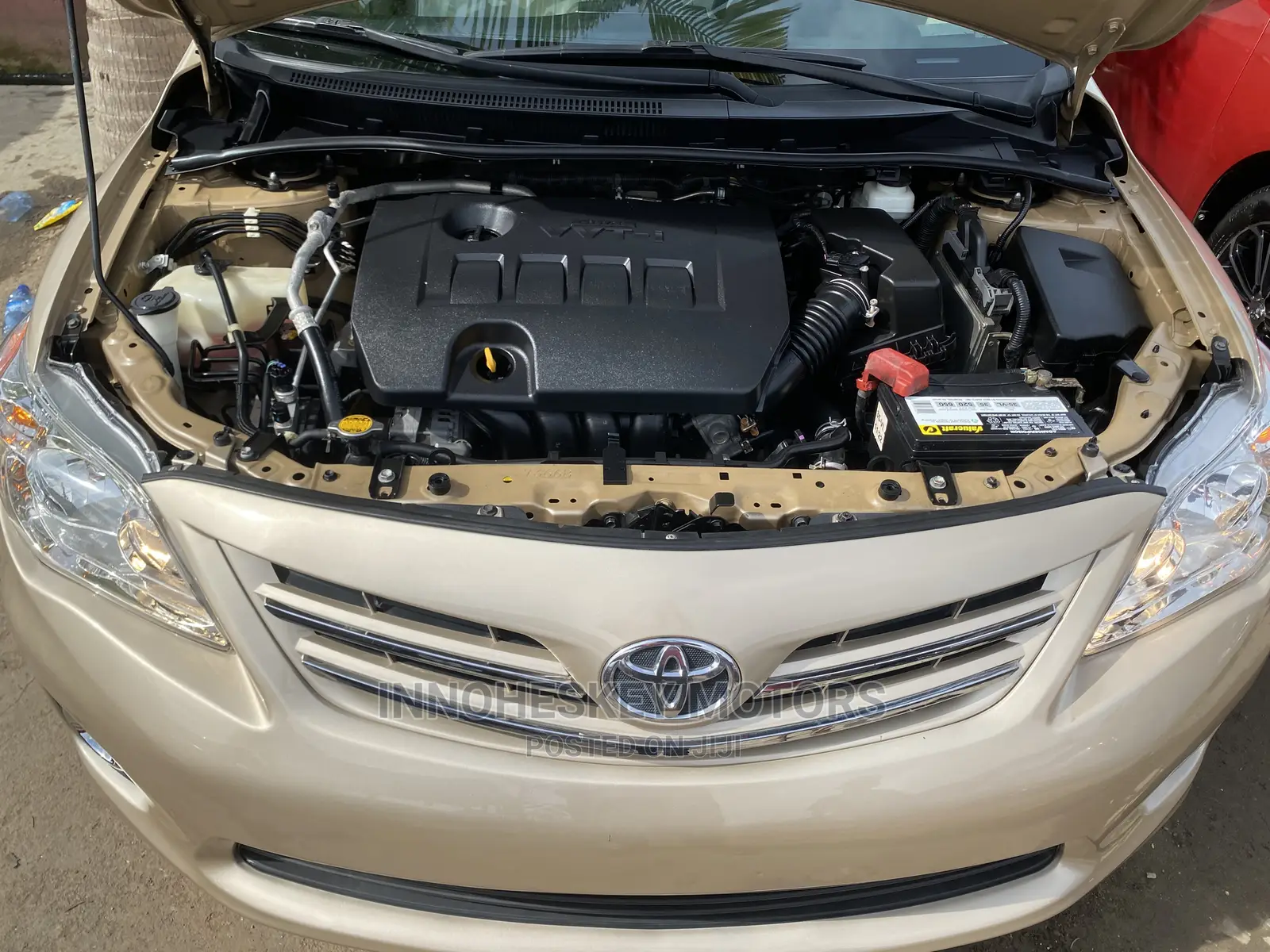Toyota Corolla LE Special Edition 4dr Sedan (1.8L 4cyl 4A) 2013 Gold