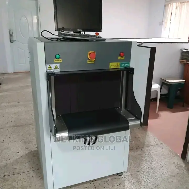 Baggage/Luggage Scanner
30x50 Tunnel Size