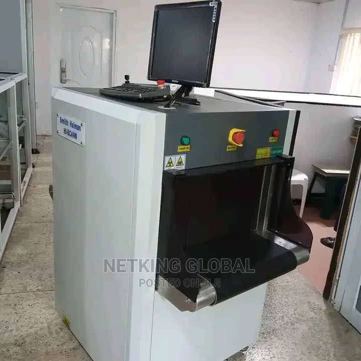 Baggage/Luggage Scanner
30x50 Tunnel Size