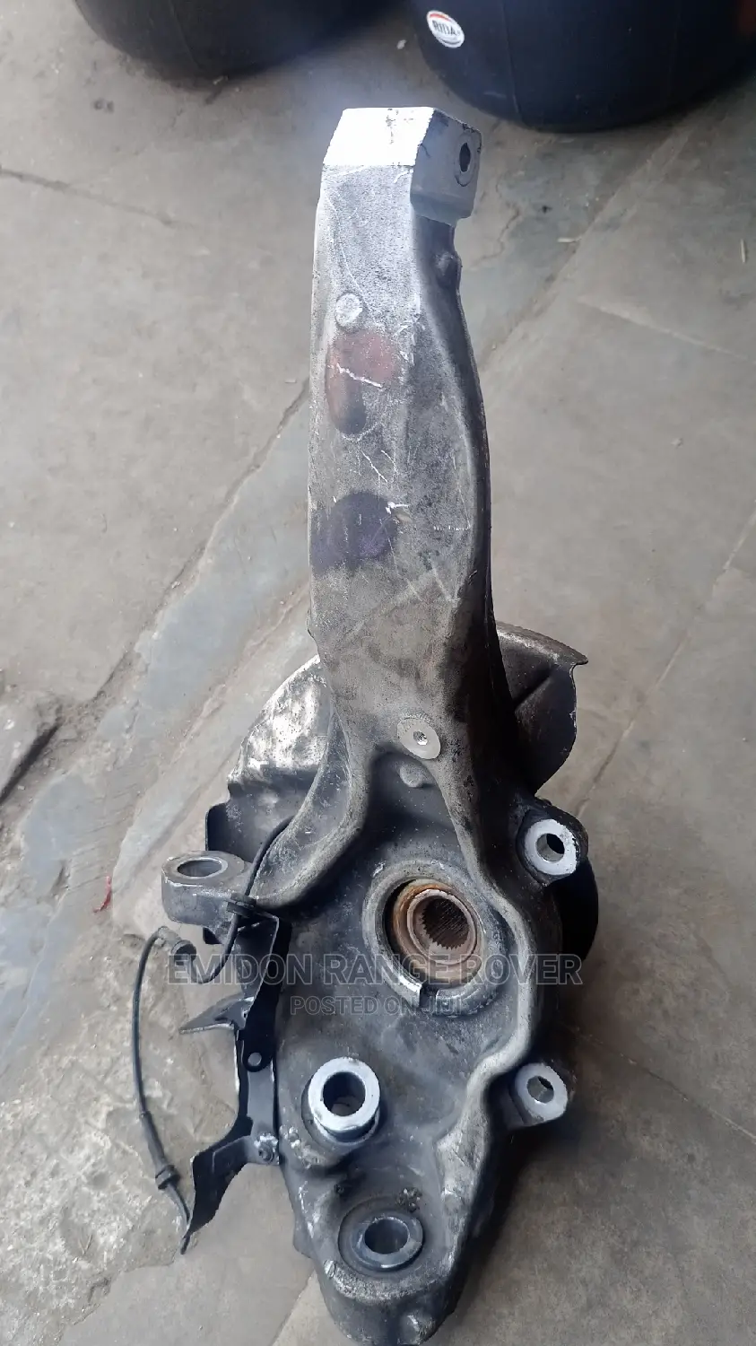Front Hub Range Rover 2015