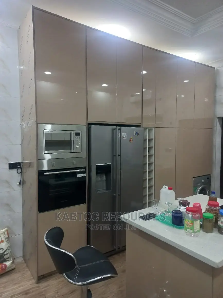 Kitchen Cabinet