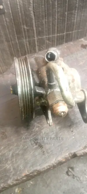 Power Steering Pump For Toyota Sienna Old Model