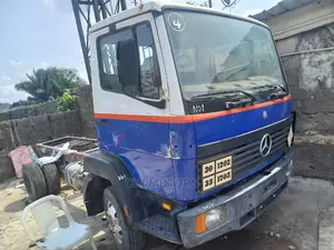 Mercedes Truck 814 Cap Chassis