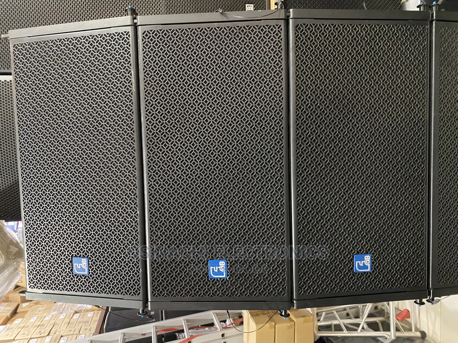 FDB Line Array Mla12