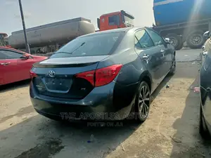 Toyota Corolla 2017 Gray