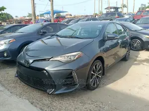 Toyota Corolla 2017 Gray