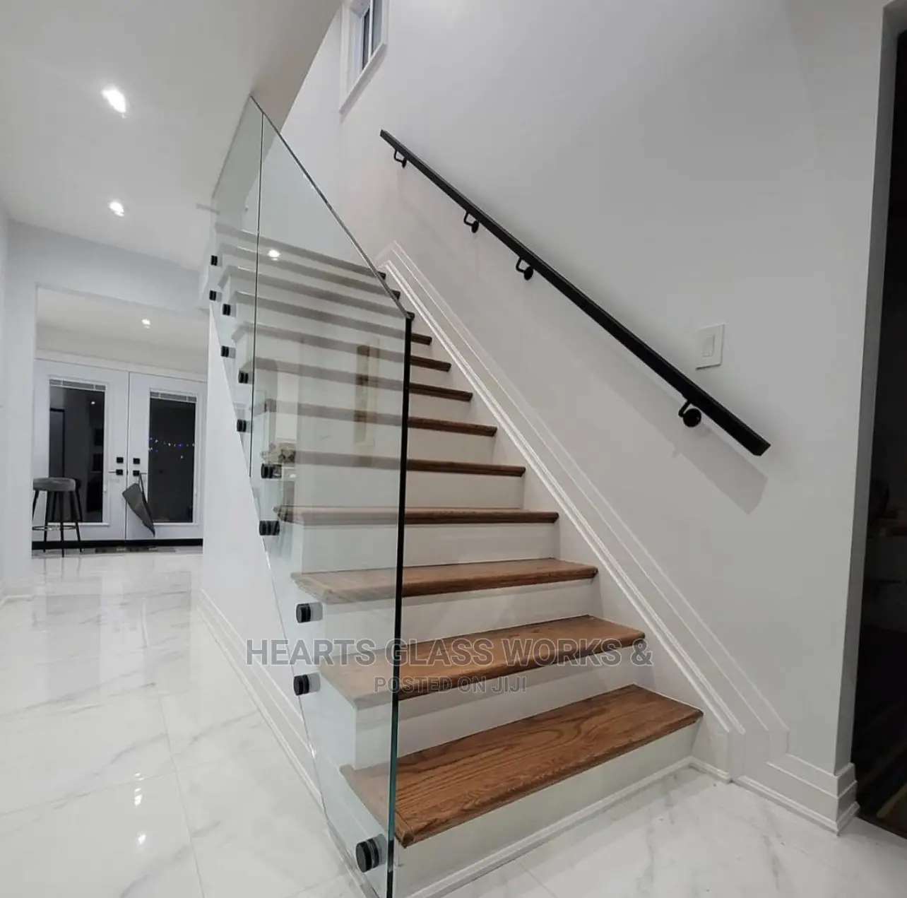 10mm Thickness Glass Post Pin Installation