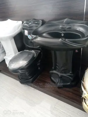Black Royal Big Executive Lavida Water Closet