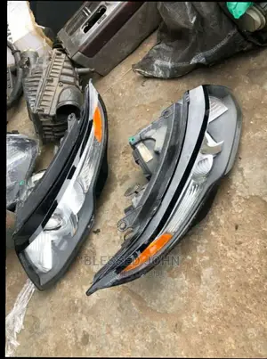 Rang Rover Evogu 2013 Headlamp