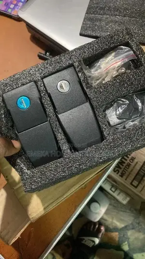 Bunnet Lock for Jeep Wrangler