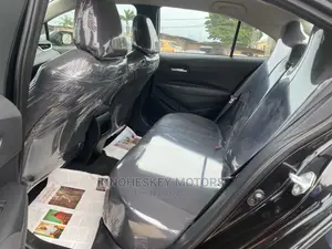 Toyota Corolla LE 2020 Black