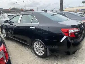 Toyota Camry XLE V6 4dr Sedan (3.5L 6cyl 6A) 2013 Black