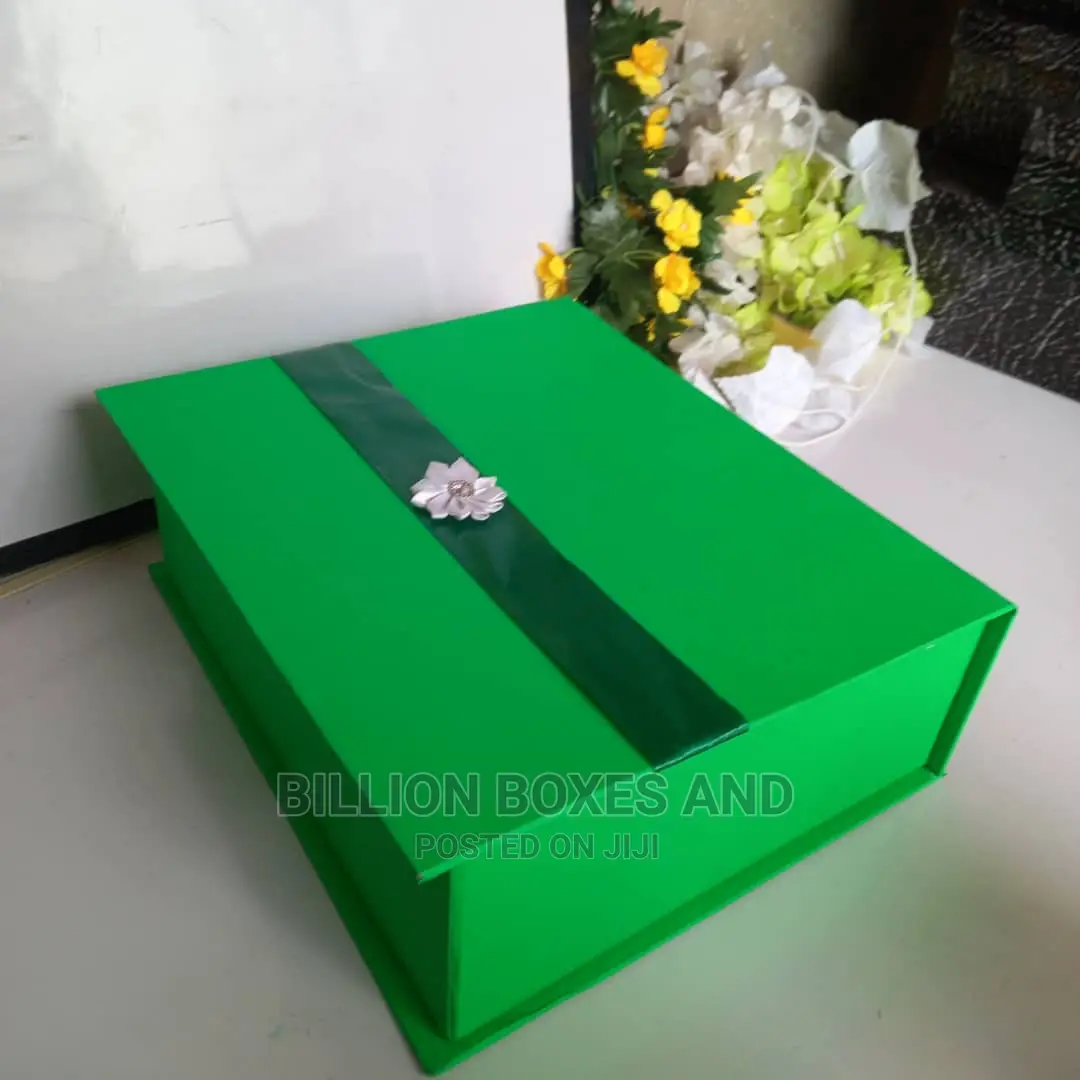 Ready Made Green Color Gift Box