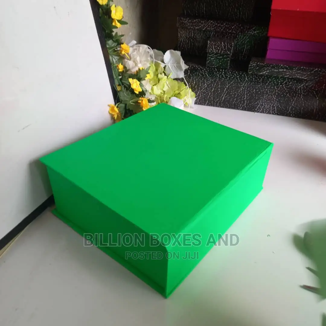 Ready Made Green Color Gift Box