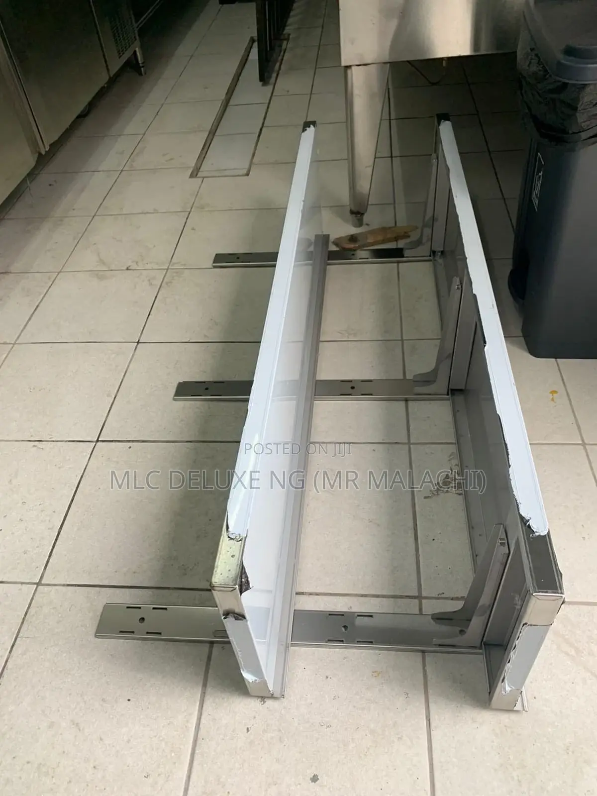 Stainless Steel Kitchen Solid Wall Shelve/Wall Racks/Shelves