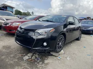 Toyota Corolla 2015 Gray