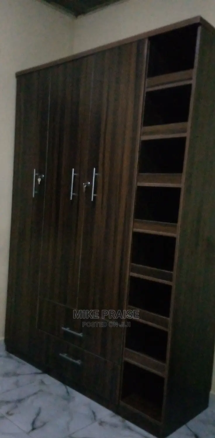 Quality Standard 5ft by 7ft Wardrobe