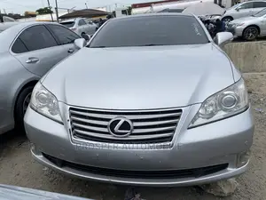 Lexus ES 350 2011 Silver