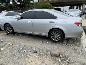 Lexus ES 350 2011 Silver