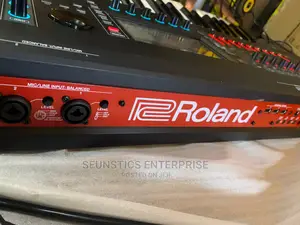 Quality Roland Fantom 6 Workstation Synthesizer Keyboard