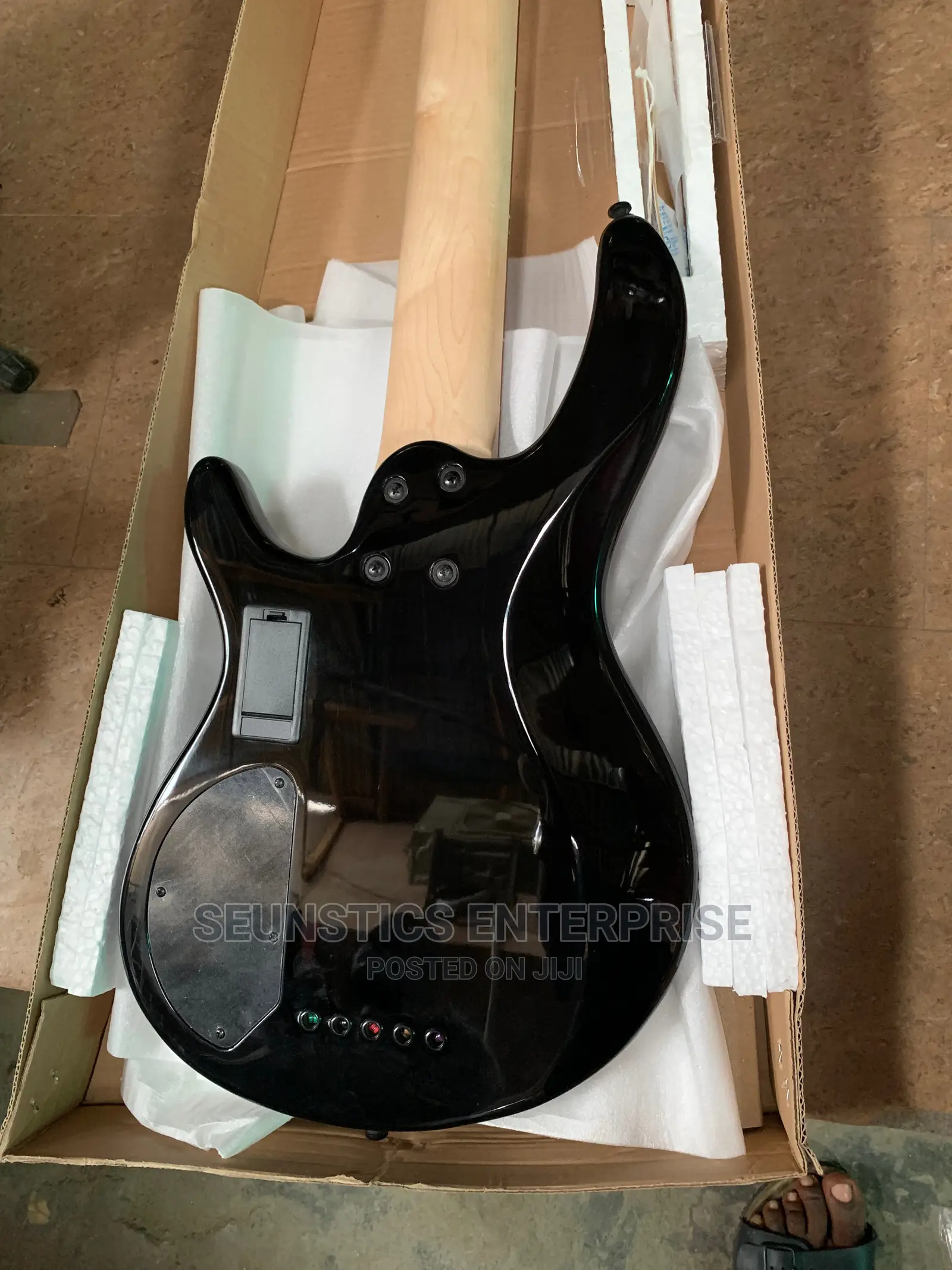 Quality Cort C5 Plus Active Five String Bass Guitar