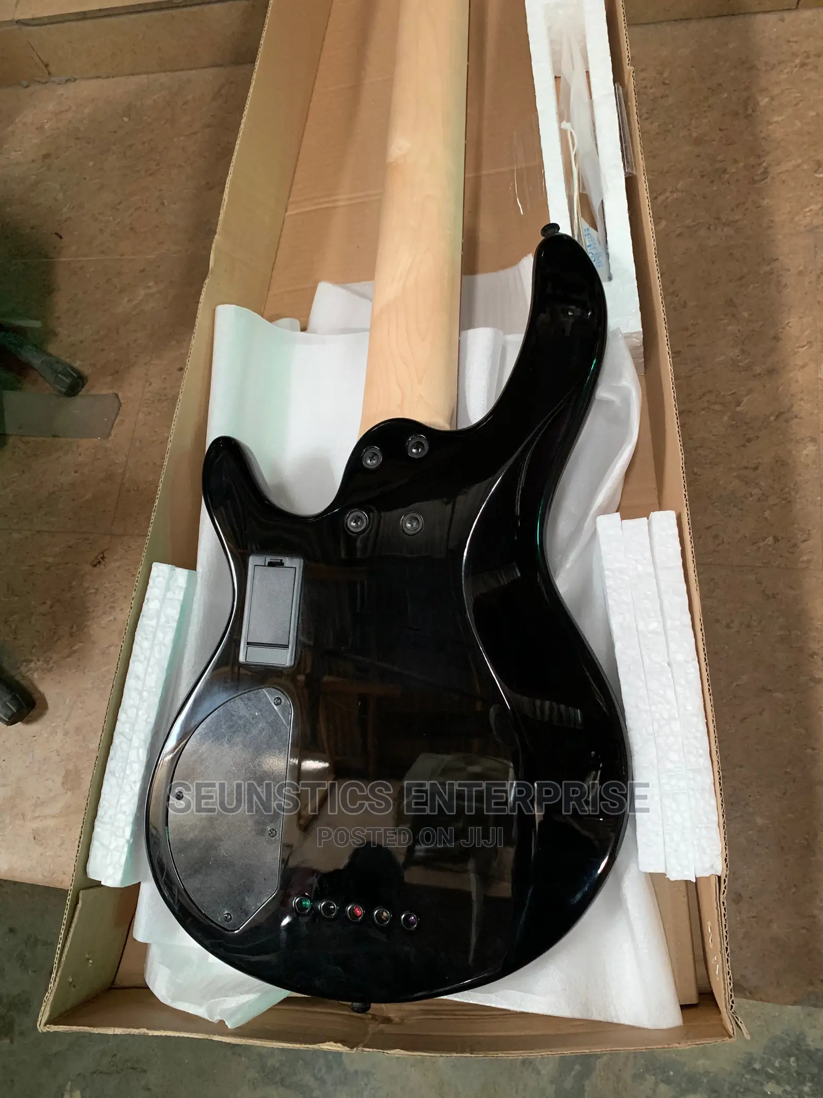 Quality Cort C5 Plus Active Five String Bass Guitar