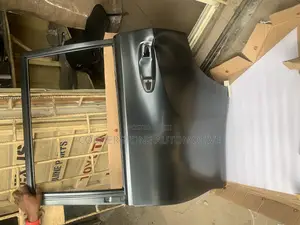 Door Land Cruiser Prado 2018