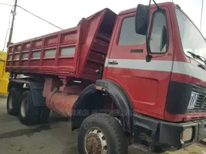 M/Benz Tipper 2632 Model 10bolits 10tyers