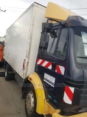 M/Benz Truck Container Body 1217 Model