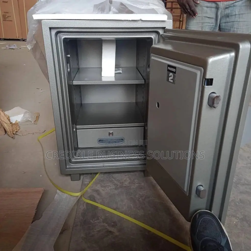 Safe Fireproof 105