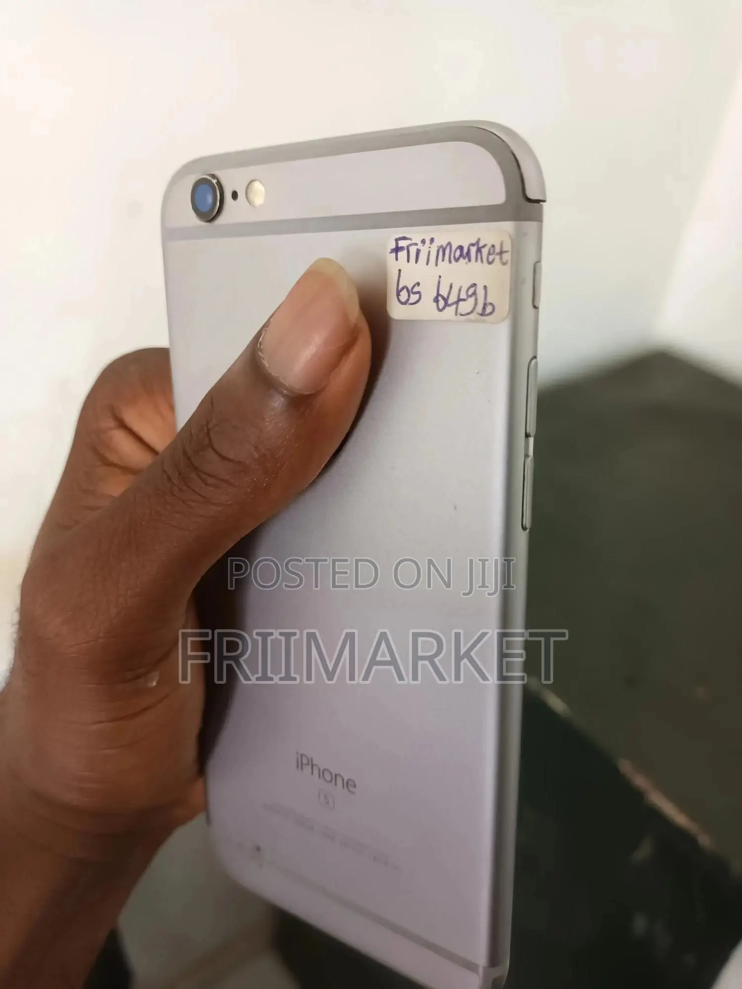 Apple iPhone 6s 64 GB Gray