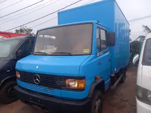 Mercedes Truck 609 Blue Colour