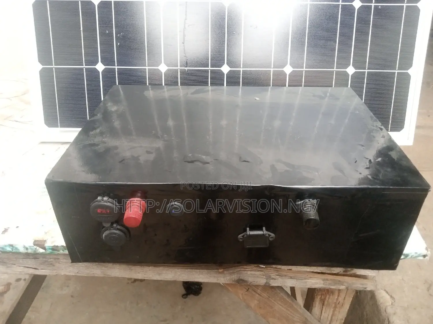 2500watts Solar Generator Litium 2 Years Warranty