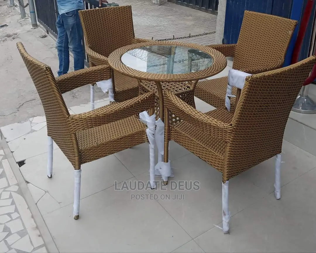 Classic Rattan Garden Chairs With Table