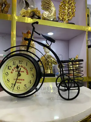 Vintage Bicycle Clock With Basket Decor