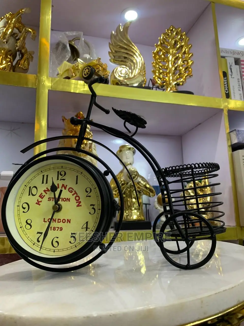Vintage Bicycle Clock With Basket Decor