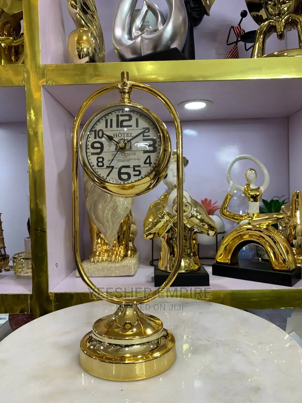 Cafe Tour Unique Clock