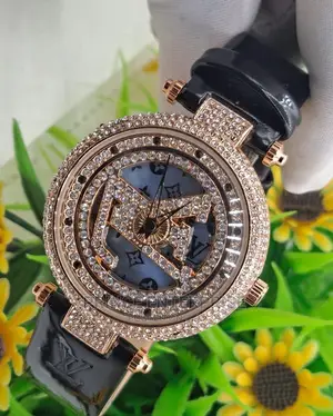 LOIUS Vuitton
