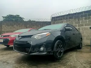 Toyota Corolla 2016 Black