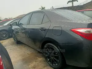 Toyota Corolla 2016 Black