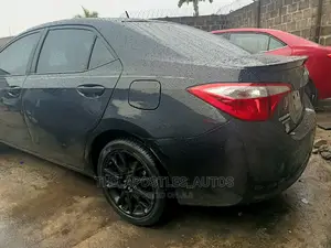 Toyota Corolla 2016 Black