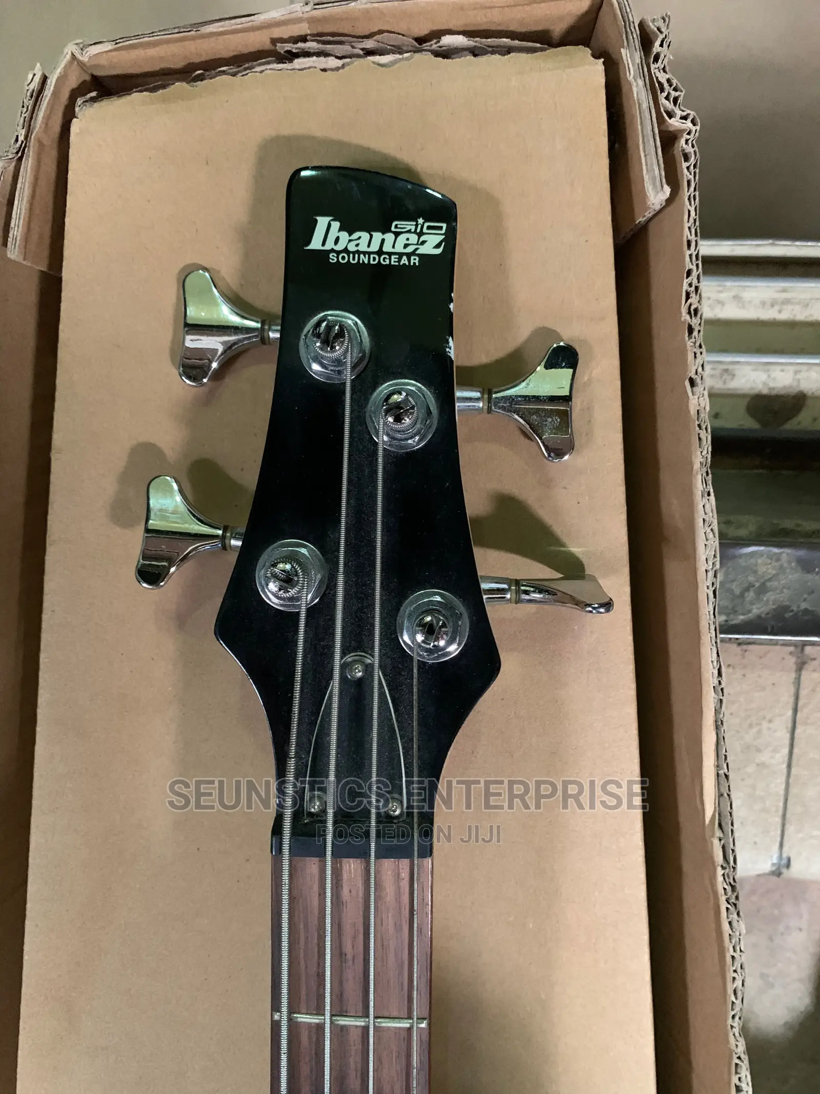 Quality Ibanez GIO Soundgear Four String Active Bass Guitar